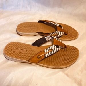 Sperry Top Sider Flip Flops